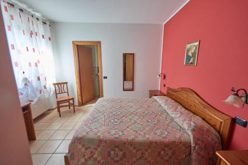 Standard Double Room image 1