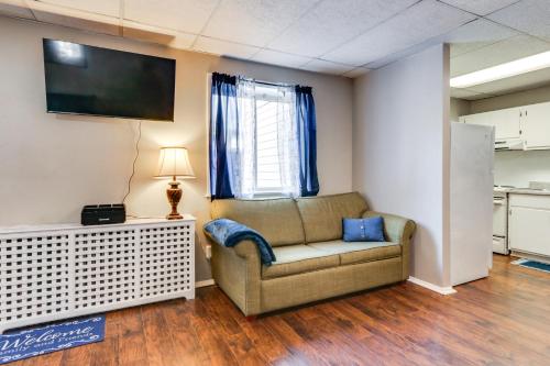 14 Mi to Black Moshannon! Pet-Friendly Apartment in Philipsburg (PA)