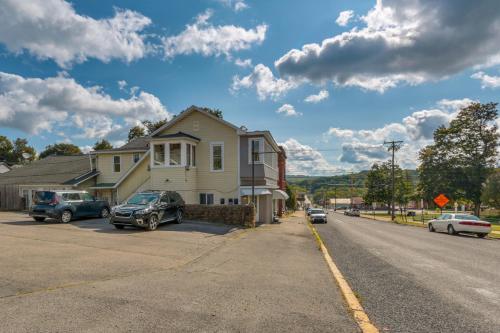 14 Mi to Black Moshannon! Pet-Friendly Apartment in Philipsburg (PA)
