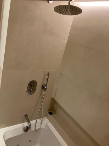 New luxury 2 bd 2 bth - Gran Via/Chueca, Madrid (foto 10)