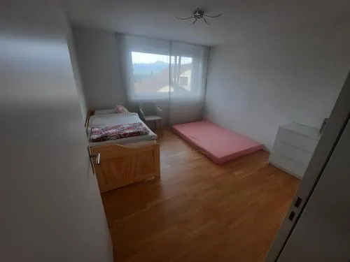 Zimmer 2, Haus der Begegnung in Goldingen, Schweiz