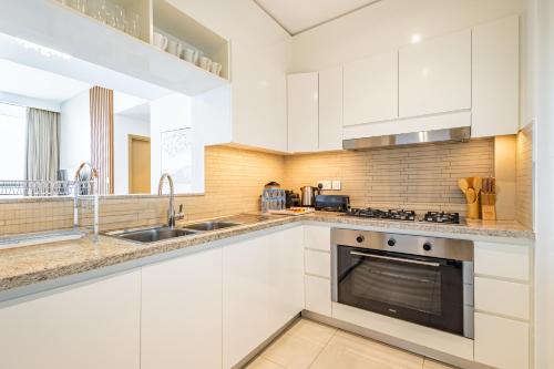 Superhost- Elegant Downtown 3BR , Burj Khalifa View, Дубай (фото 8)