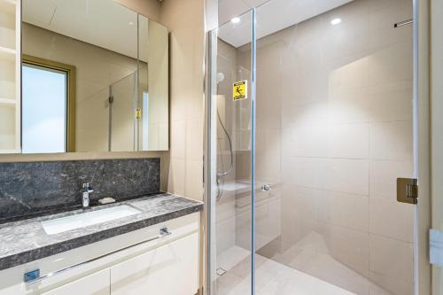 Superhost- Elegant Downtown 3BR , Burj Khalifa View, Дубай (фото 9)