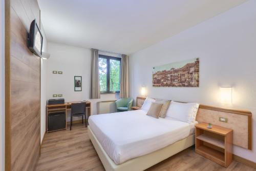 Hotel Tre Ville Room Type - Budget Double Room