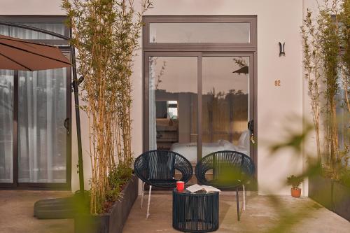 Yen Stay and Coffee in Old Train Station