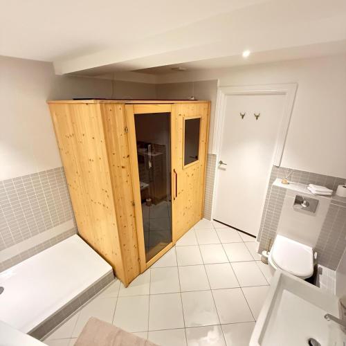 Bloomsbury studio apartments - image 11
