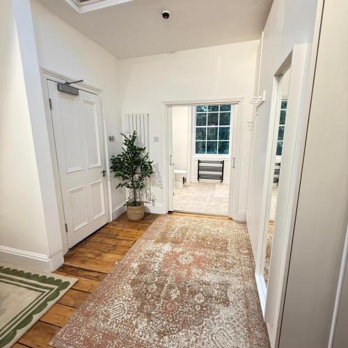 Bloomsbury studio apartments - image 9
