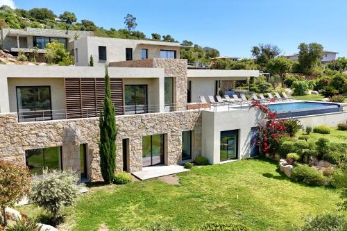 Villa U Pinu Di Pinarellu - Location, gîte - Zonza