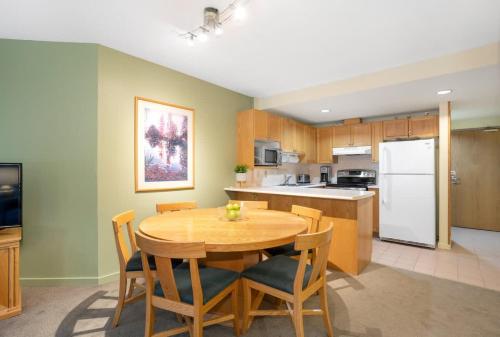 Woodrun Lodge 306 | Budget-friendly Ski-in-Ski-out Condo w/ Heated Pool, Hot Tub, Fireplace in Whistler, Canada
