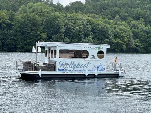 Hausboot Rollyboot Evolution- feste Unterkunft am Steg in Joachimsthal, Deutschland