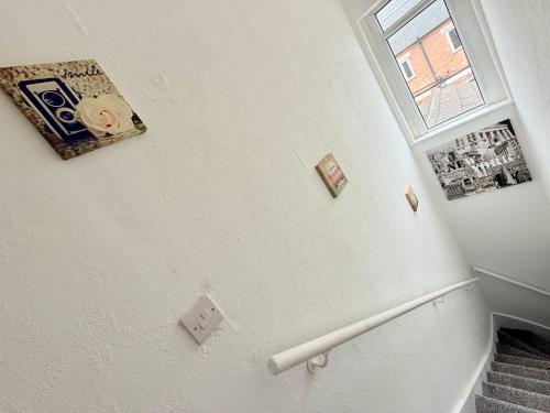 BIG double room Attached Shower near to city center in 诺丁汉