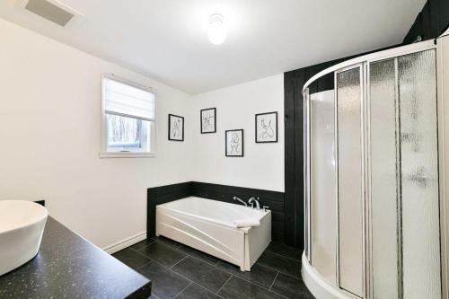 Suite 2 - Val-Racine in Notre-Dame-Des-Bois (QC)