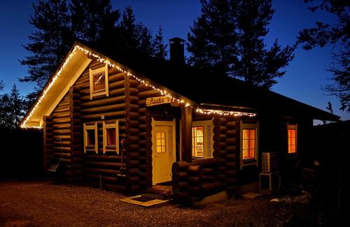 Ruska 2, Yllas, Akaslompolo, Lapland - Log Cabin with Lake and Fell Scenery in Kaupinjärvi