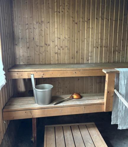 Mökki järvenrannalla (Mokki jarvenrannalla) in Kestilä