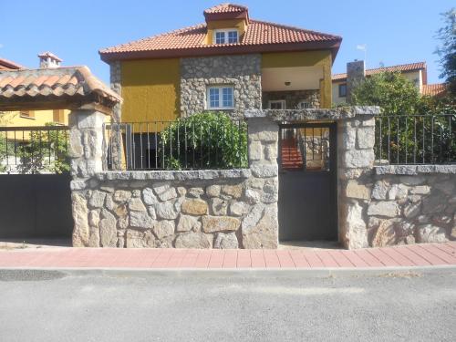  En casa de Carlos, Pension in Ortigosa del Monte bei Estación de El Espinar