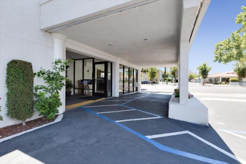 Motel 6-San Jose, Ca - Convention Center - Photo 5 of 77
