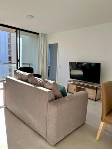 Moderno Departamento en Zona Guemes 5