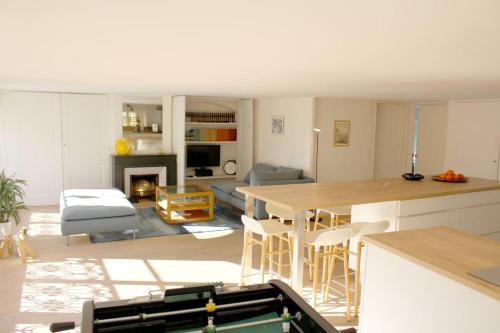 BnGo I Luxe & Confort I Parking, 5 p, Hypercentre, Lyon (zdjęcie 8)