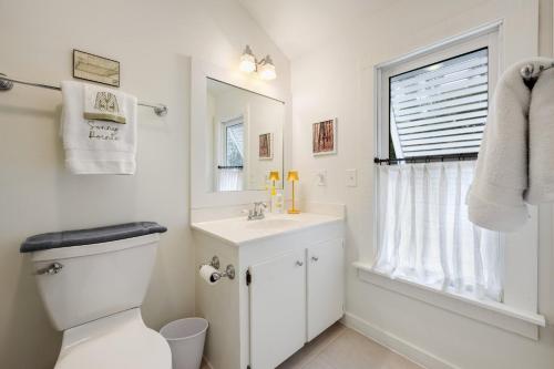 Sunny Pointe home - image 10