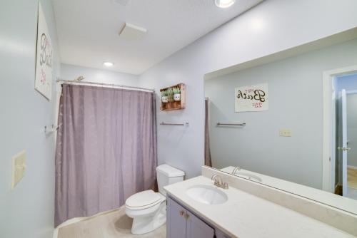Updated Condo with Deck - 1 Mi to Wintergreen Resort - image 11