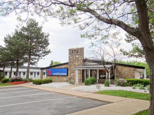 Motel 6 Erie, PA – khách sạn tại Erie (PA)