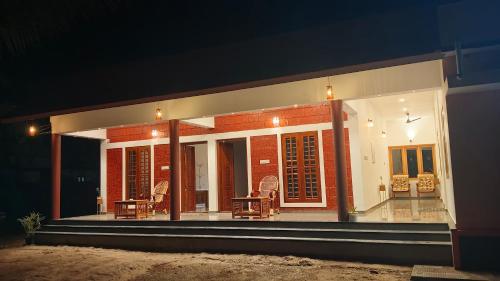 Marari Rose Paradise Homestay – khách sạn tại Mararikkulam
