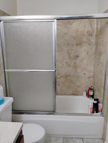 1 bedroom in 3 BR condo