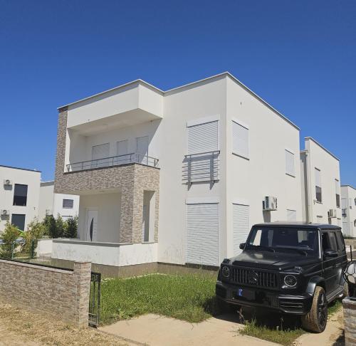 Exclusive Villa in Private community
