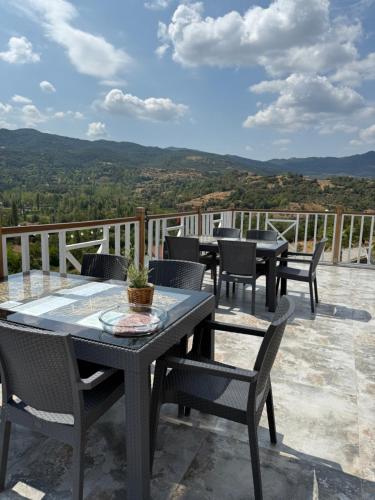 Balcó/terrassa, Saman Evim Çiftliği (Saman Evim Ciftligi) in Çoturtepe