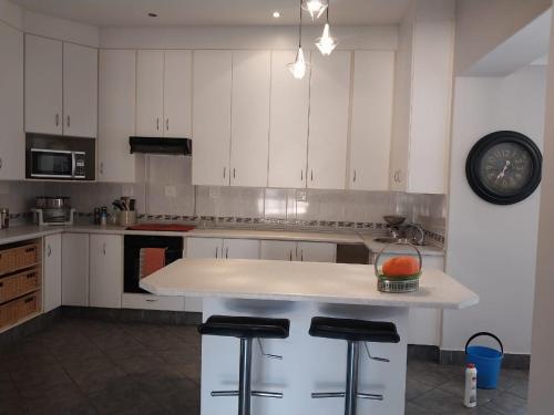 Kubai Dubai in พอร์เตอร์วิลล์