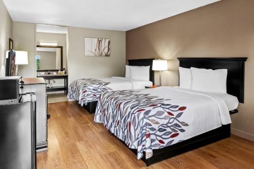 2 double beds