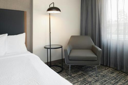 Courtyard by Marriott Houston Springwoods Village - image 11