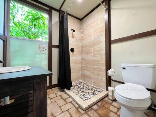 Themed Speak Easy with Pool, Hot Tub, & Lake in Orlando West