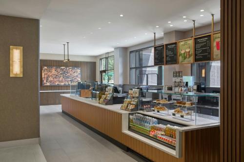 Denver Airport Marriott at Gateway Park - image 10