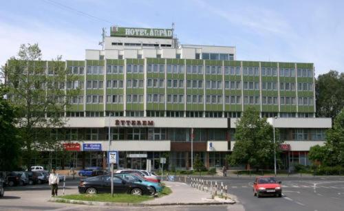 Euro Taxi Tatabanya Tatabanya () Euro Taxi Tatabanya Tatabanya