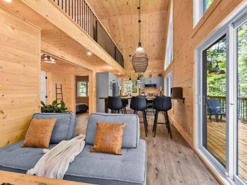客房, NEW Chalet des pins - lake access in 聖阿爾方斯 • 羅德里格斯 (QC)