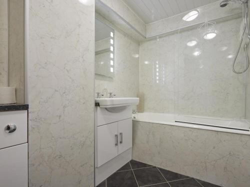 1 Bed in Keswick oc-sz468, Keswick (foto 3)