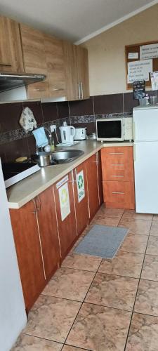 virtuve, Noclegi u Lili in Czluchow