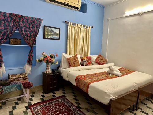 Hotel Golden Heaven - image 5
