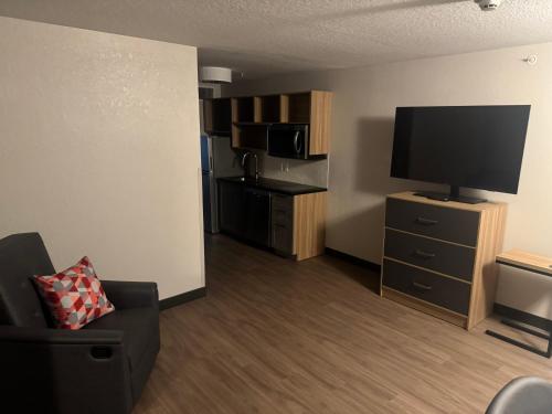 SureStay Plus by Best Western San Antonio Fort Sam Houston - image 10