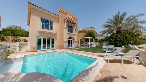 Vacationer l Family Villa with Private Pool, Private Garden, Dubaï (photo 2)