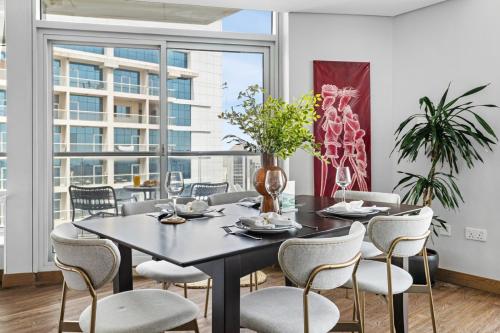 Luxury 1BR with Workspace Next To Dubai Mall, Дубай (фото 7)