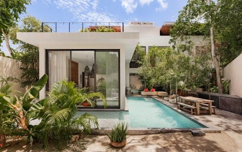 Casa Manati Modern Mansion with pool