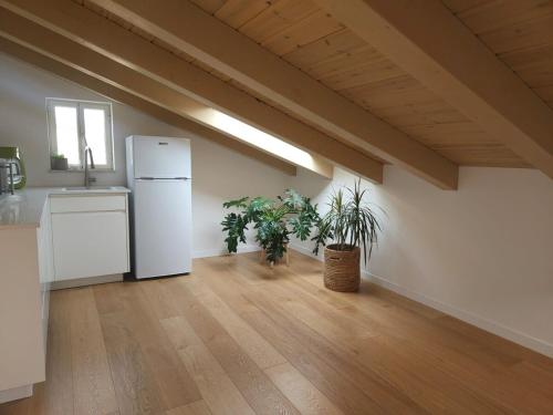 The house in front of the mountain in 卡法耶海茲克爾