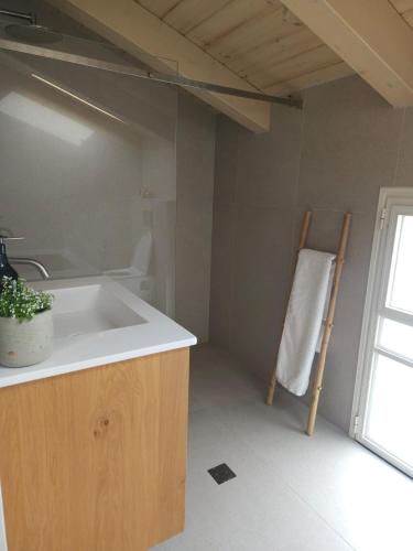 The house in front of the mountain in 卡法耶海茲克爾