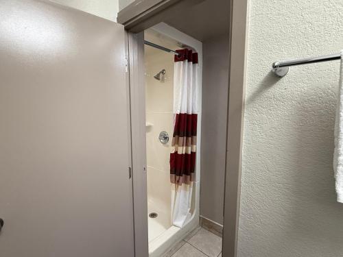 Red Roof Inn Austin - Round Rock - image 10
