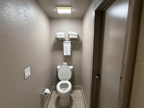Red Roof Inn Austin - Round Rock - image 12