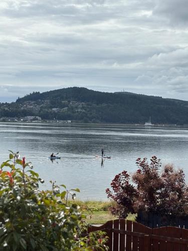 Seaside Retreat - Quiet Seafront Spot with Free Parking in North Kessock