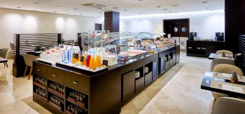 NH Ciudad de Valencia - image 7