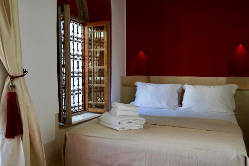 Riad Tzarra - Tap to explore photos